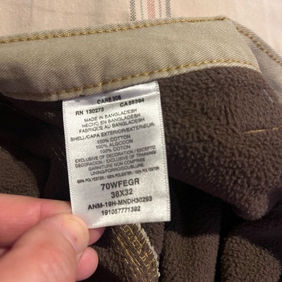 Men’s Wrangler Relaxed Fit Insulated Pants - Picture 2 of 4